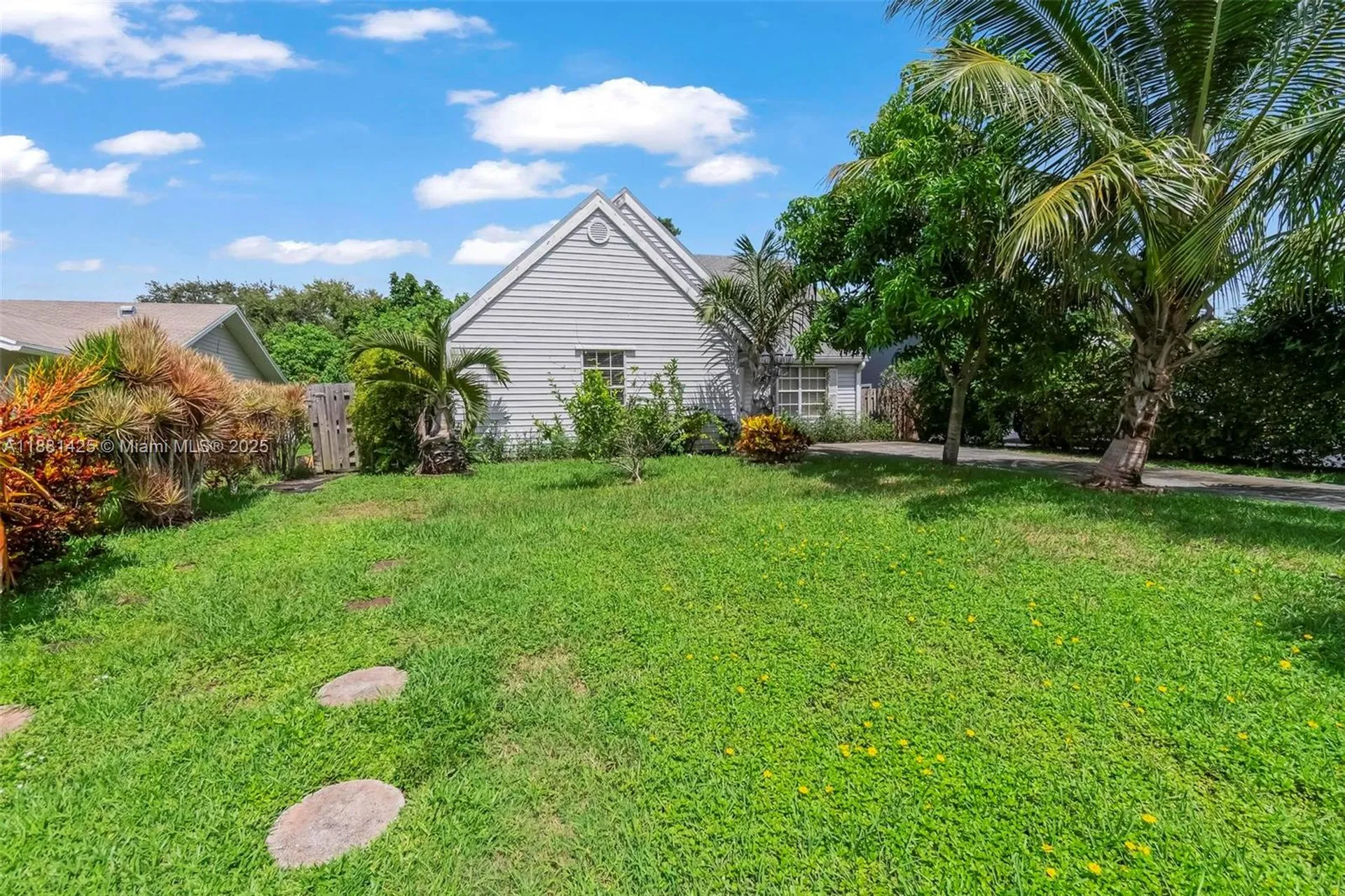 5119 Oak Hill Road Delray Beach FL 33484