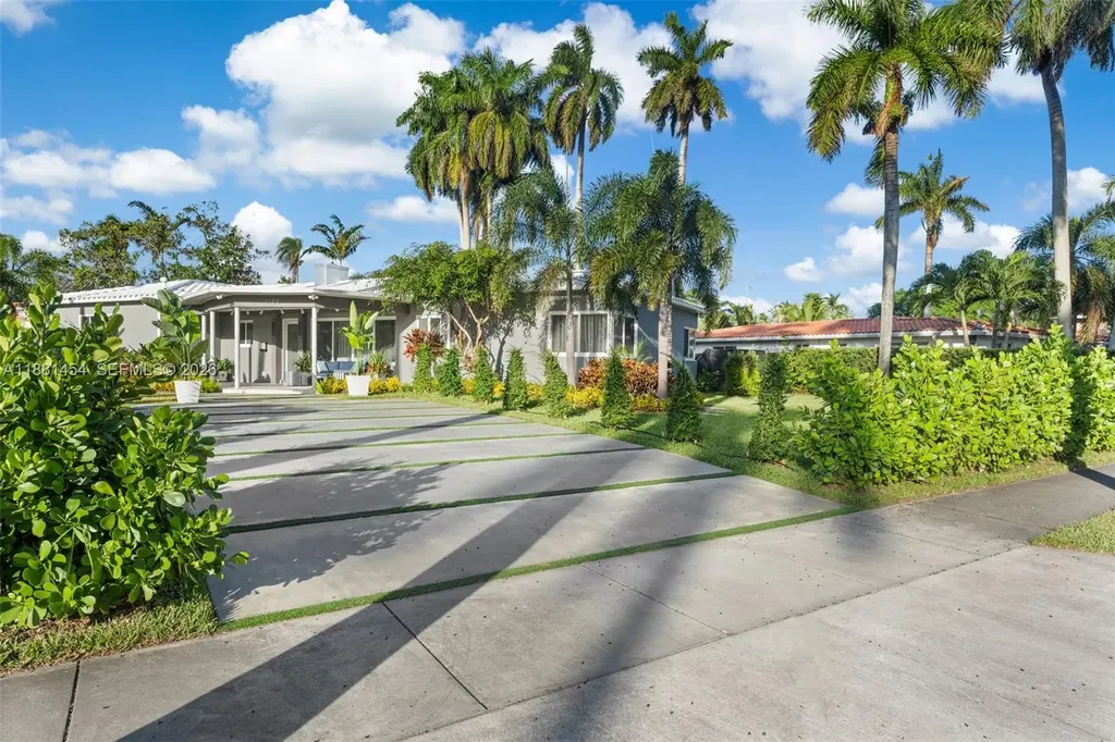 1155 Tyler Street Hollywood FL 33019