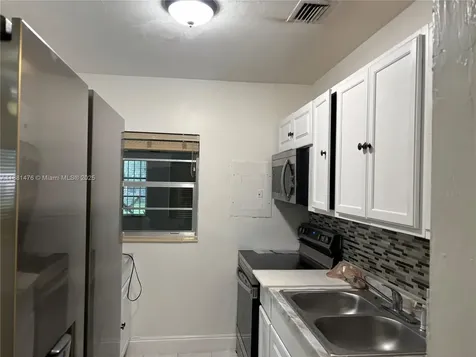 13041 NW 17th Court Miami FL 33167