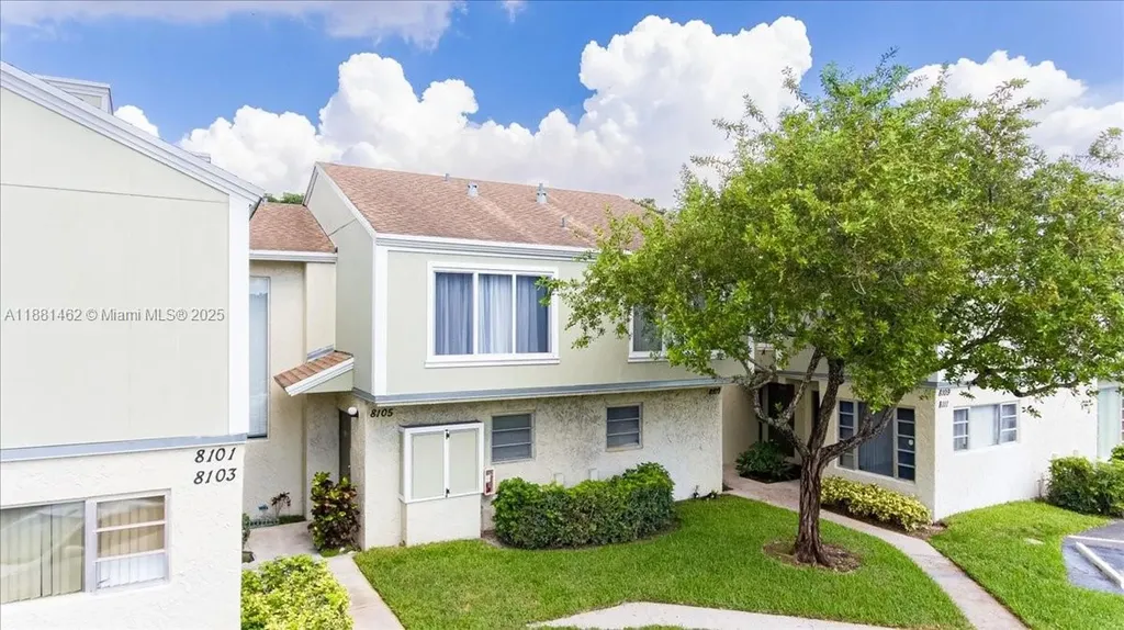 8105 Lagos De Campo Boulevard Tamarac FL 33321