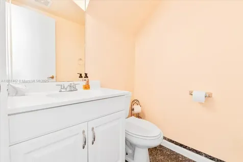 8105 Lagos De Campo Boulevard Tamarac FL 33321