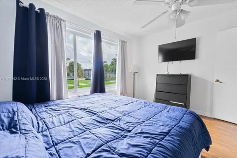 8105 Lagos De Campo Boulevard Tamarac FL 33321