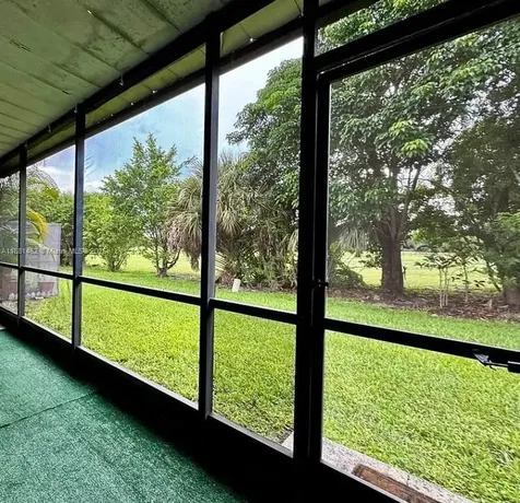 8105 Lagos De Campo Boulevard Tamarac FL 33321