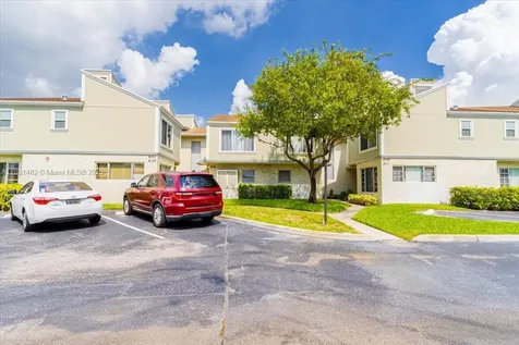 8105 Lagos De Campo Boulevard Tamarac FL 33321