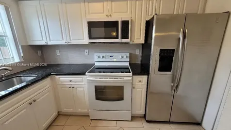 8453 NW 4th Court Miami FL 33150