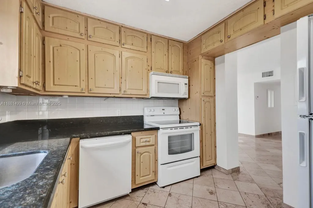2025 NE 164th Street North Miami Beach FL 33162