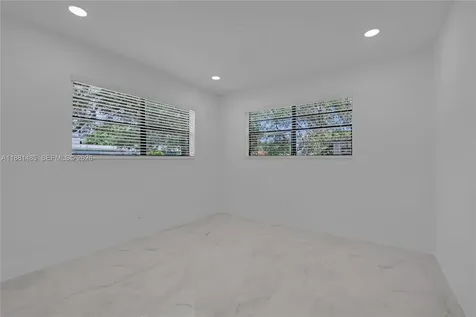 2960 NW 165th Street Miami Gardens FL 33054