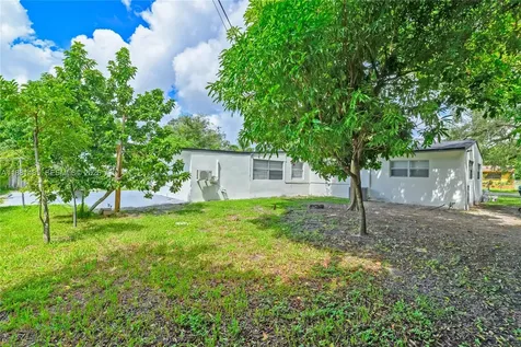 2960 NW 165th Street Miami Gardens FL 33054