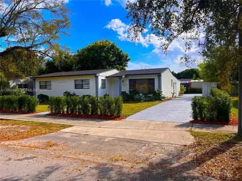2960 NW 165th Street Miami Gardens FL 33054