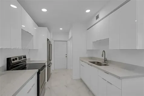 2960 NW 165th Street Miami Gardens FL 33054