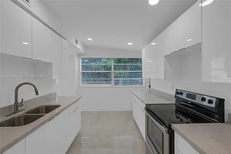 2960 NW 165th Street Miami Gardens FL 33054