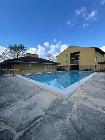 15480 SW 82nd Lane Miami FL 33193