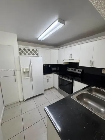 15480 SW 82nd Lane Miami FL 33193