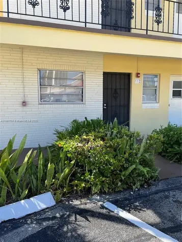 20201 NE 29th Court Aventura FL 33180