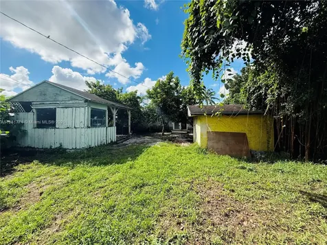 3171 NW 133rd Street Opa-Locka FL 33054