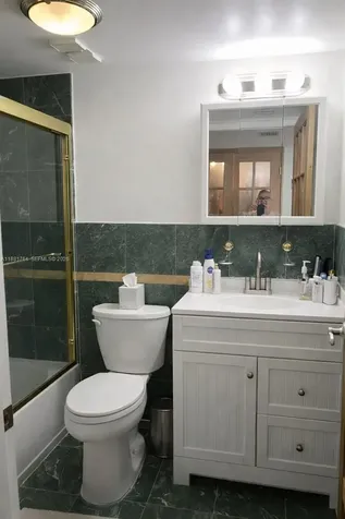 1621 Collins Avenue Miami Beach FL 33139