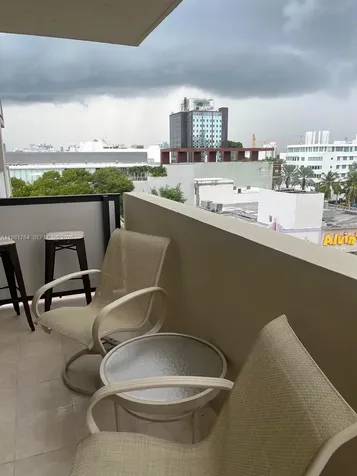 1621 Collins Avenue Miami Beach FL 33139