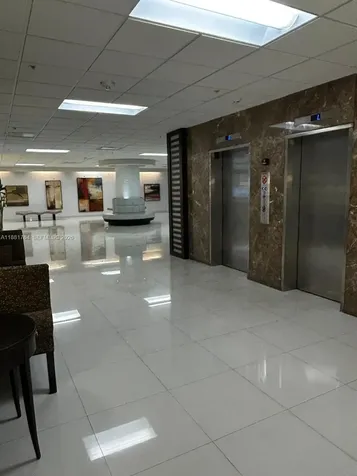 1621 Collins Avenue Miami Beach FL 33139