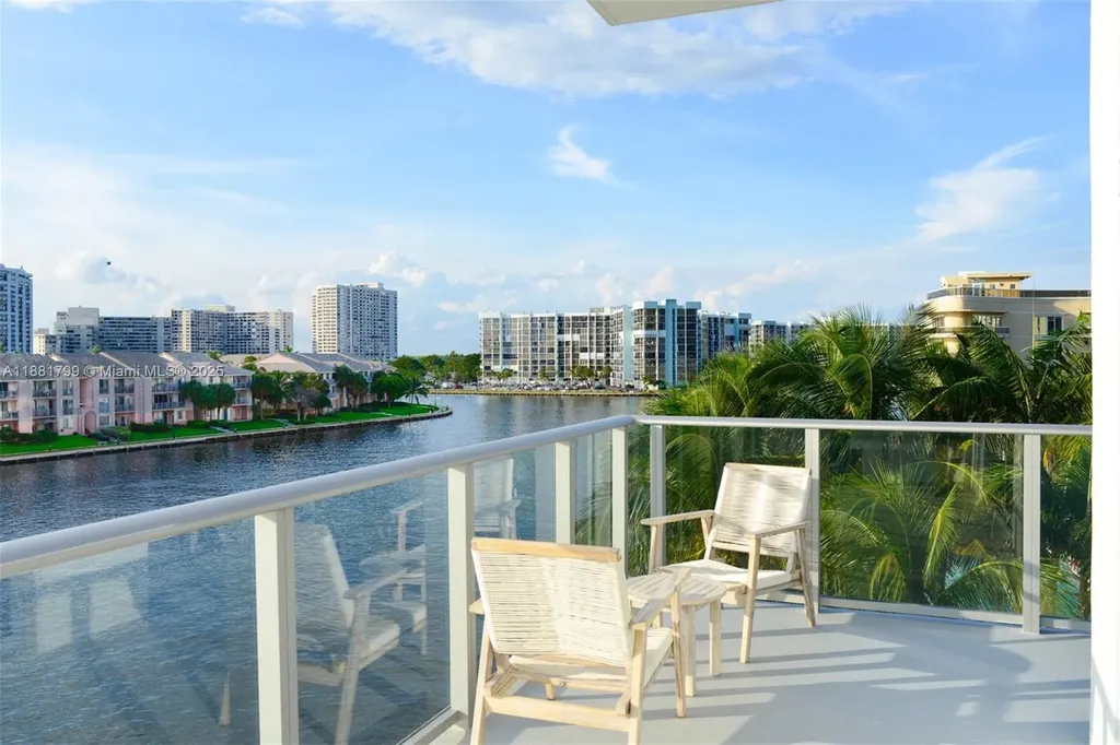 4010 S Ocean Drive Hollywood FL 33019