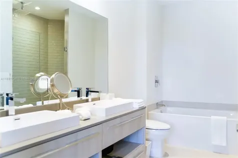 4010 S Ocean Drive Hollywood FL 33019