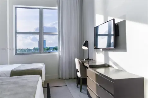 4010 S Ocean Drive Hollywood FL 33019