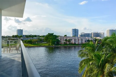 4010 S Ocean Drive Hollywood FL 33019