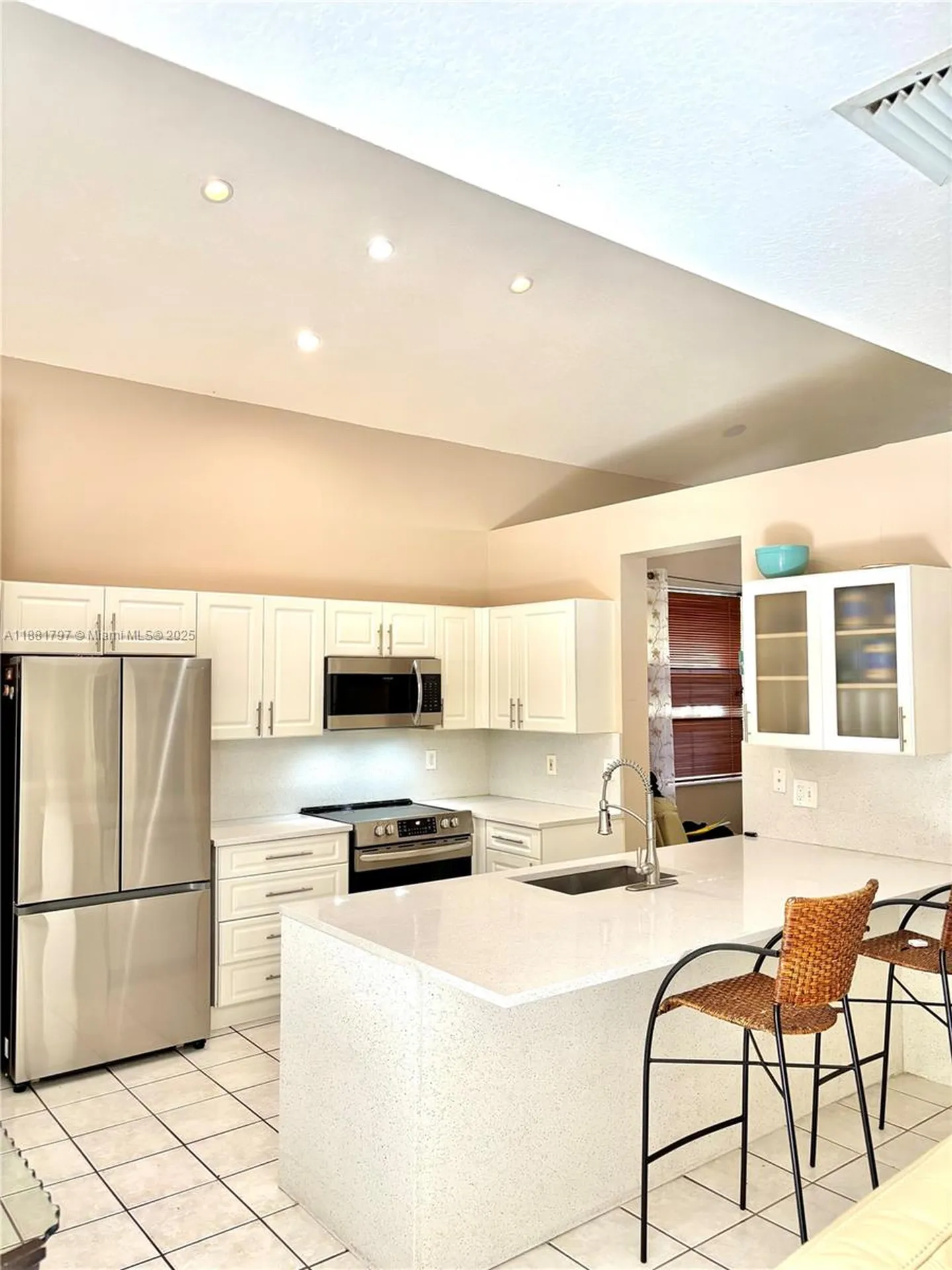 306 NW 115th Way Coral Springs FL 33071