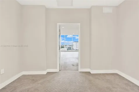 2820 NE 214th Street Aventura FL 33180