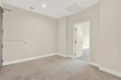 2820 NE 214th Street Aventura FL 33180