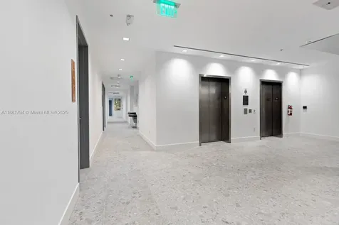 2820 NE 214th Street Aventura FL 33180
