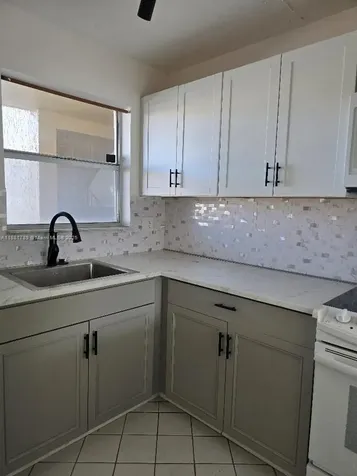 2831 E Sunrise Lakes Drive Sunrise FL 33322