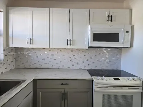 2831 E Sunrise Lakes Drive Sunrise FL 33322