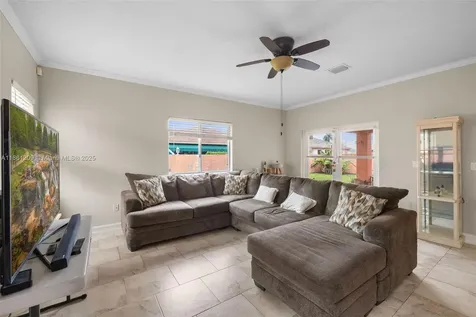 8883 NW 174th Terrace Hialeah FL 33018