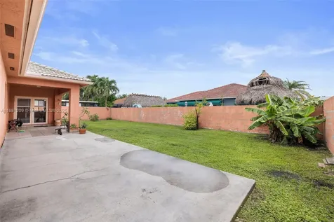 8883 NW 174th Terrace Hialeah FL 33018