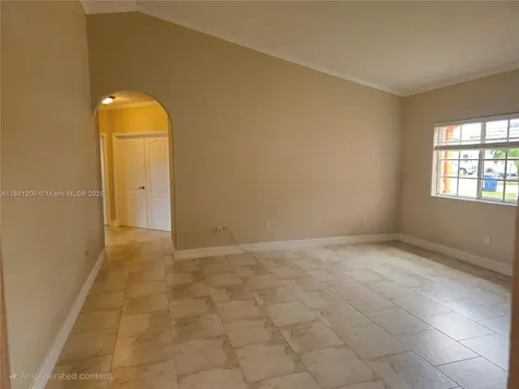 8883 NW 174th Terrace Hialeah FL 33018