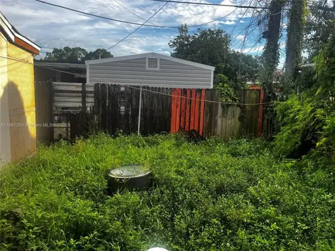 1132 NW 118th Street Miami FL 33168