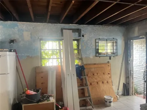 1132 NW 118th Street Miami FL 33168