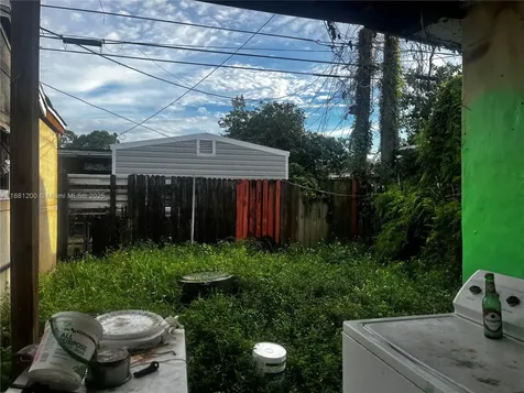 1132 NW 118th Street Miami FL 33168