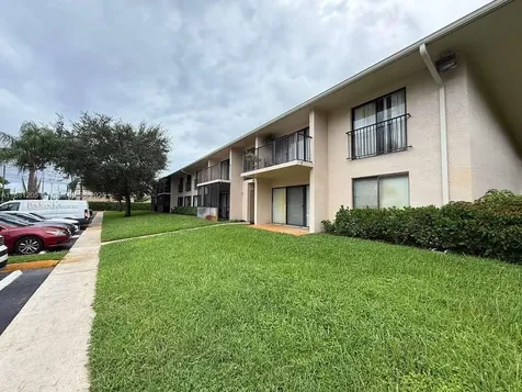5915 Washington Street Hollywood FL 33023