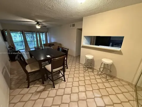 5915 Washington Street Hollywood FL 33023