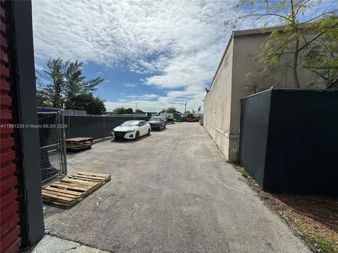 Miami FL 33147