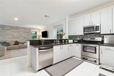 11257 NW 78th Street Doral FL 33178