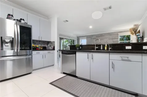11257 NW 78th Street Doral FL 33178