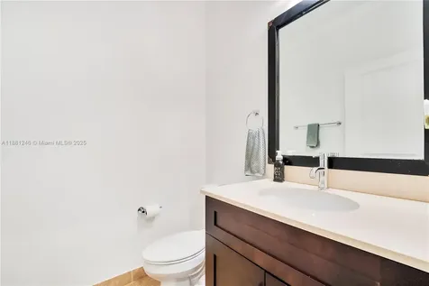5904 NW 46th Lane Tamarac FL 33319