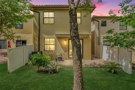5904 NW 46th Lane Tamarac FL 33319