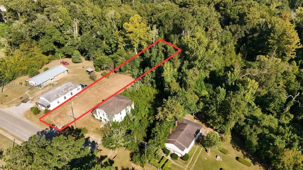 117 E M L King Jr Boulevard Other City - In The State Of Florida FL 32324