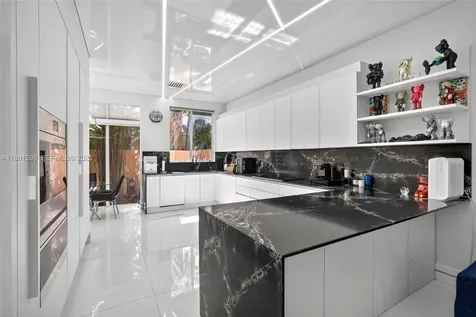 3710 NE 208th Terrace Aventura FL 33180