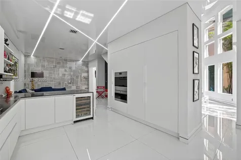 3710 NE 208th Terrace Aventura FL 33180