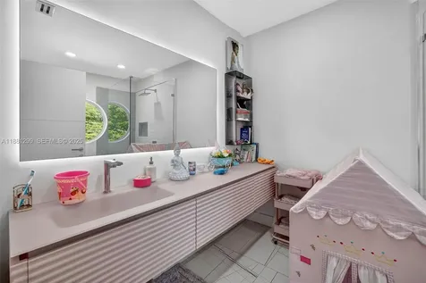 3710 NE 208th Terrace Aventura FL 33180