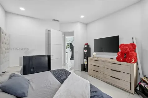3710 NE 208th Terrace Aventura FL 33180